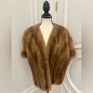 Lux and Chic Brown Mink Fur Stole (Size Medium)